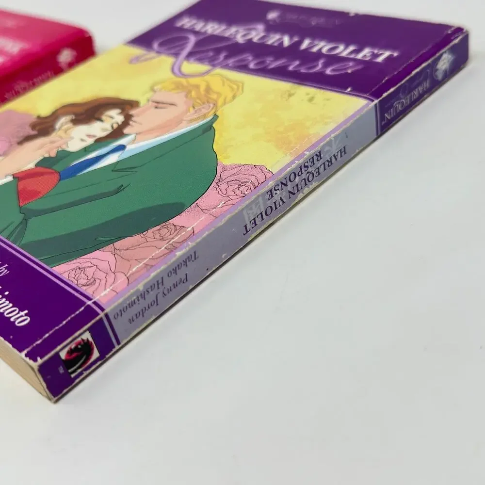 Set of 2 Harlequin Pink Idol Dreams & Violet Response Manga Josei Romance Comic